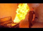 How to Safely Put Out a Kitchen Fire | Recurso educativo 785667